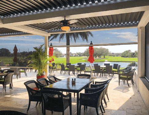 Commercial-Grade Outdoor MagnaTrack Screen for an Austin Golf Course